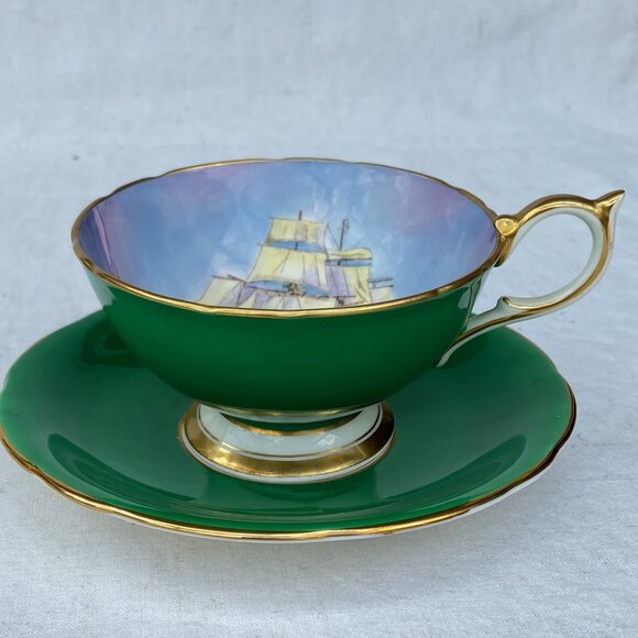 Aynsley Doris Jones Emerald Green Clipper Ship Footed Teacup and Saucer - Picture 5 of 15